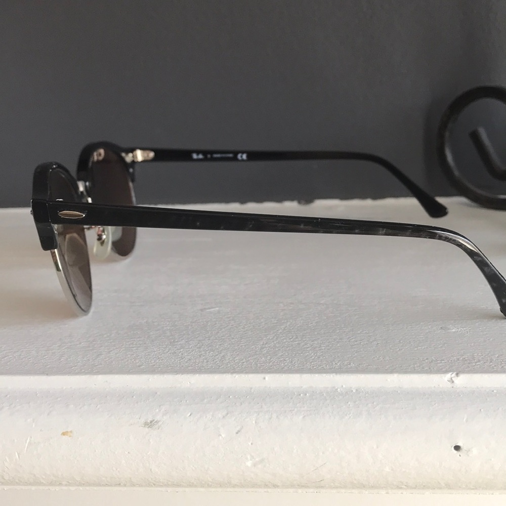 Ray-bans - Picture 2 of 5
